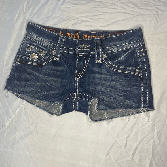 Rock Revival Cut off Shorts - Picture 2 of 8